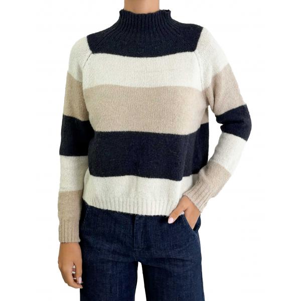 Maglione a righe collo alto